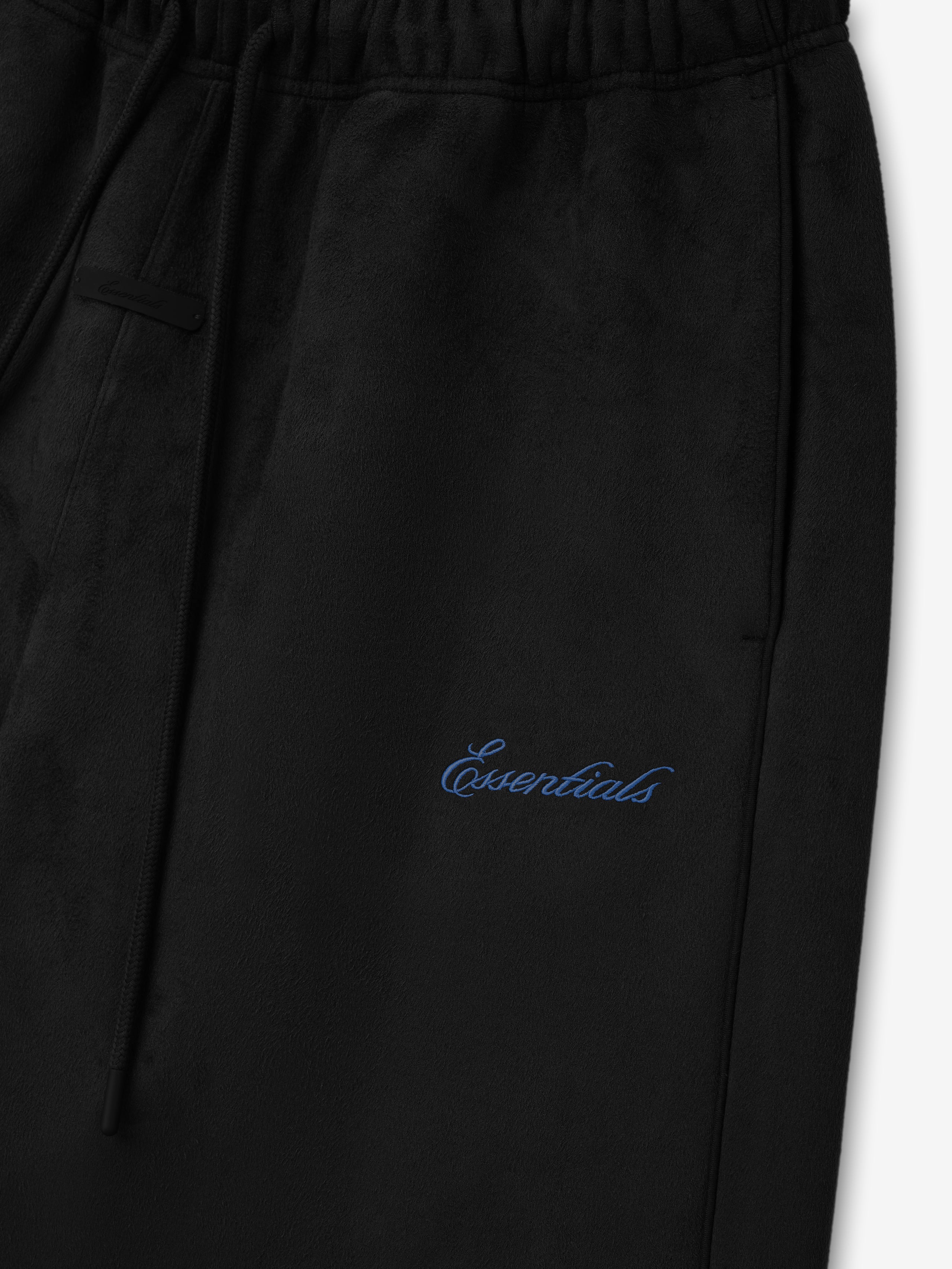 Suede Fleece Signature Relaxed Short W/ Piping